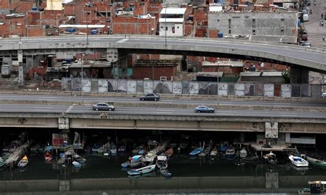 Pol Cia Faz Opera O No Complexo Da Mar Na Zona Norte Jornal O Globo