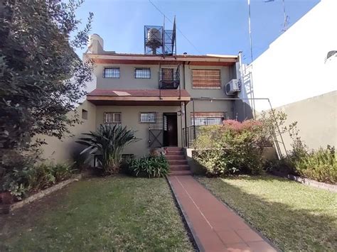 Venta Casa 3 Dormitorios 11 Años 3 Cocheras 250m2 Alem 1700