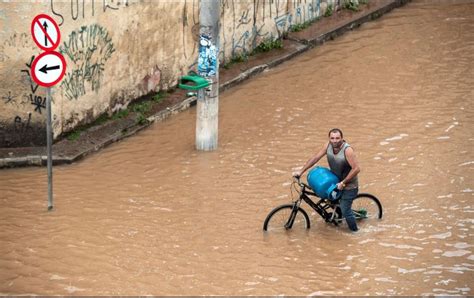 Fuertes Lluvias En El Noreste De Brasil Dejan Al Menos 12 Muertos El