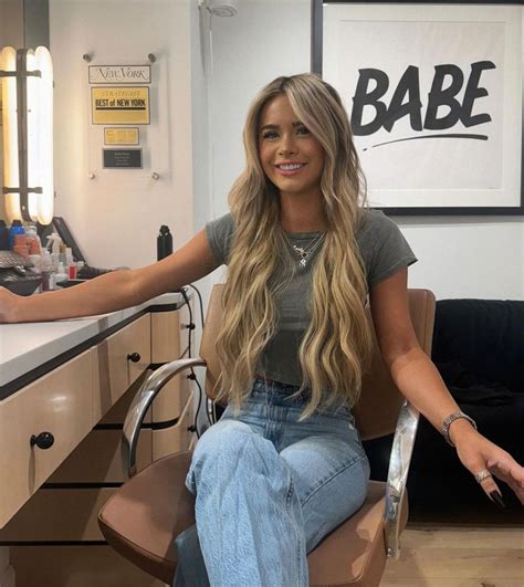 EmilyElizabethH's Future Uncertain After Controversial Leaks - dv8a9ox