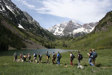 Hike: Maroon Lake - ACES