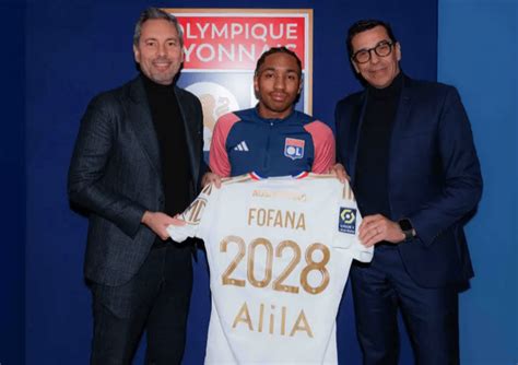 OL Malick Fofana Signe Jusqu En 2028 Officiel