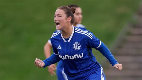 Auswärtssieg im Spitzenspiel Schalker Frauen erklimmen Tabellenspitze