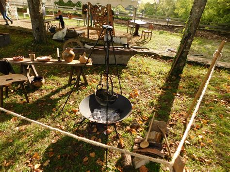 Montsaugeon Une Visite Et Des Spectacles Sur Le Monde M Di Val