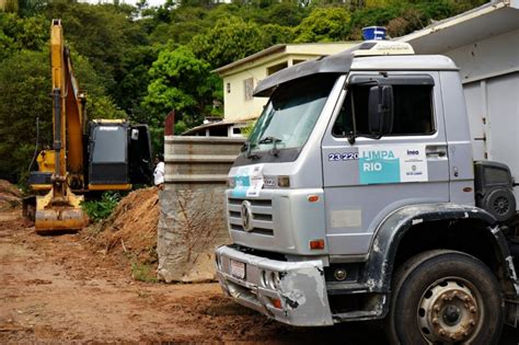 Vr Programa Limpa Rio Inicia Dragagem Em Trecho Do C Rrego Dos Peixes