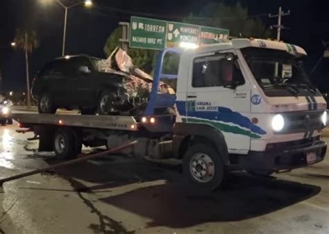 Conductor Ocasiona Aparatoso Choque En Saltillo Por Conducir A Exceso