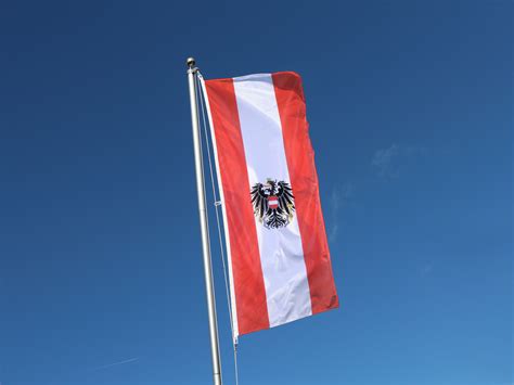 Sterreich Adler Hochformat Flagge X Cm Maxflags Flaggenplatz At