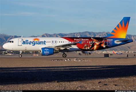 N262NV Allegiant Air Airbus A320 214 Photo By Tobias Rose ID 1350870