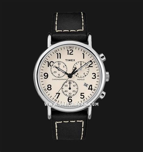 Timex Weekender Tw R Chronograph Men Beige Dial Black Leather