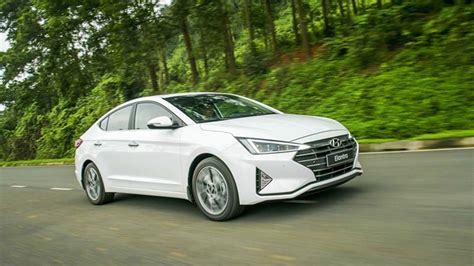 Đánh Giá ưu Nhược điểm Xe Hyundai Elantra 2019 2020 Tại Việt Nam