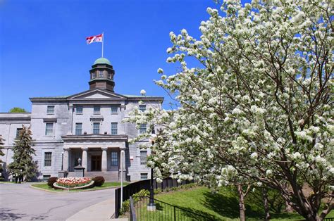 McGill University (Montreal, Quebec, Canada)