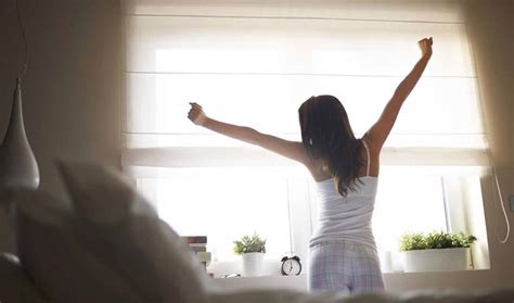 10 Ways To Wake Up Feeling Refreshed And Energetic In The Morning