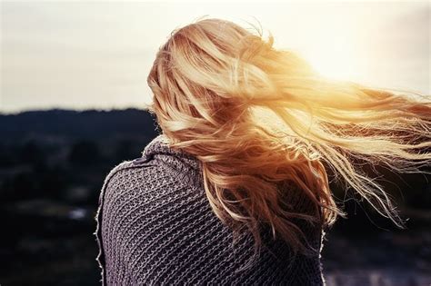 Comment Bien Se Lisser Les Cheveux Naturellement Carre D Info