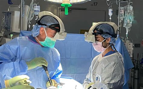 Uc San Diego Health Is Region’s First To Use Augmented Reality In Spine Surgery