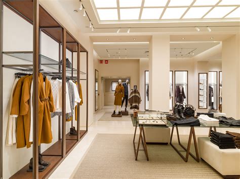 Massimo Dutti Estrena Nueva Imagen En La Reapertura De Su Tienda