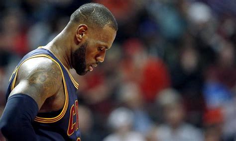 Lebron James Shines But Cavs Lose Again Daily Mail Online