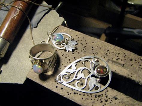 Jewelry Metalsmithing Techniques | Beginner's Tutorials For Sheet Metal ...