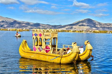 Lake Titicaca. Peru. Bolivia – Stock Editorial Photo © RMartinGaitero ...