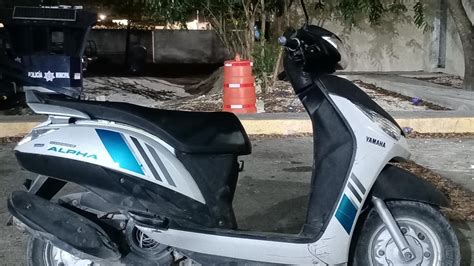 Dos Sujetos Son Detenidos Tras Conducir Una Moto De Manera Indebida