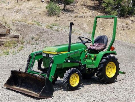 John Deere 670 770 790 870 970 1070 Compact Utility Tractors