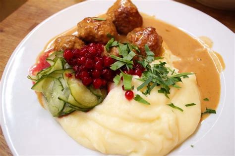 4 Best Sides To Serve With Swedish Meatballs Updated 2025