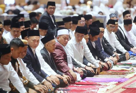 Presiden Jokowi Salat Id Di Masjid Istiqlal