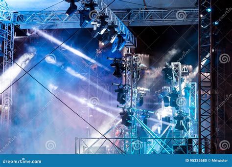 Outdoor Concert Stage Design