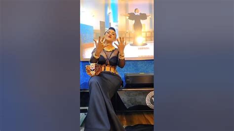 Talented Nana Ama Mcbrown Sings Piesie Esther Viral Song Youtube