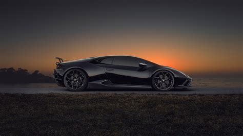 Lamborghini Huracan Black Wallpaper