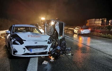 Unfall Mit Mehreren Autos A Bei Plattling Stundenlang Gesperrt