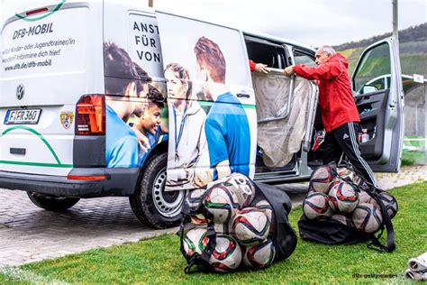 DFB Mobil Besuch beim beim VfL Sassenberg am 4 Oktober Fußball und