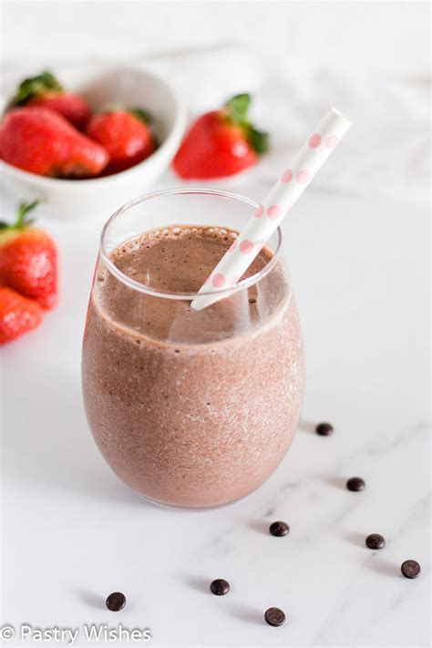 Strawberry Banana Chocolate Smoothie Recipe In 2023 Chocolate