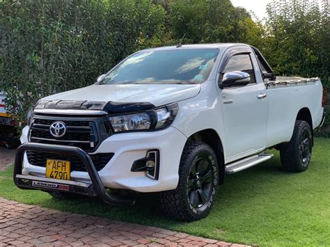 Toyota Hilux GD6 Single Cab 4x4 Auto Pick Truck For Sale SAVEMARI