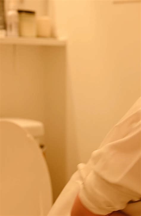 HOT Roommate HISSING Piss ThisVid