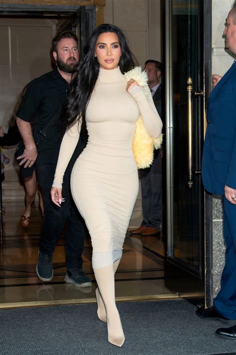 Kim Kardashian Curvy Sexy Body Tight Dress Nyc Hot Look Hot Celebs Home