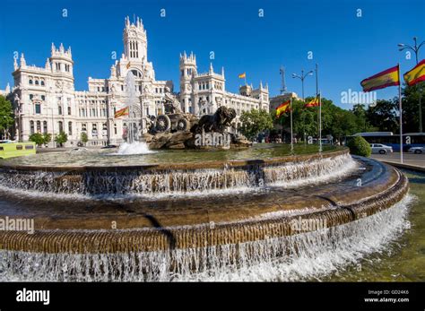 Fountain And Plaza De Cibeles Palace Palacio De Comunicaciones Plaza