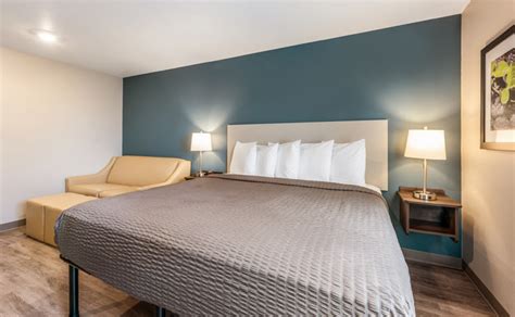 Extended Stay Hotel in Linden, NJ | WoodSpring Suites Linden