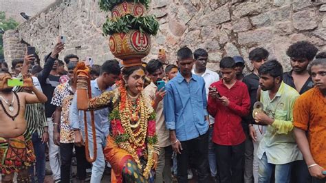 Rakesh Bonam Dance Rakesh Anna Bonam At Golconda Bonalu