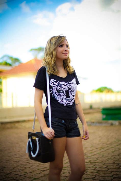 Pin De Juan Pedro Callisaya Em SHORTS Looks Rasteirinha Petite Jolie