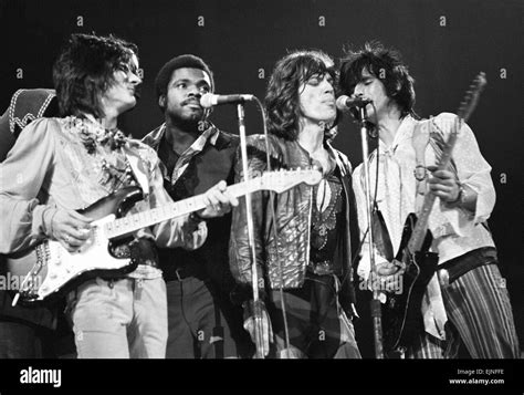 Mick Jagger Keith Richards 1970s Hi Res Stock Photography And Images