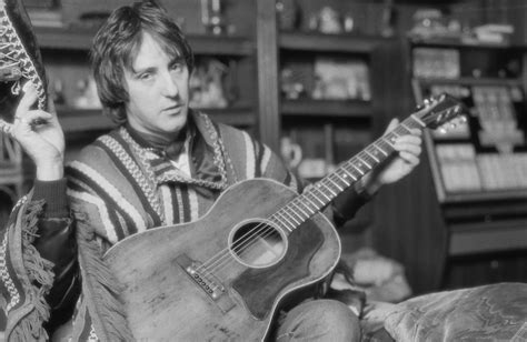 Morreu Denny Laine Guitarrista Dos Wings De Paul Mccartney E Moody Blues Expresso