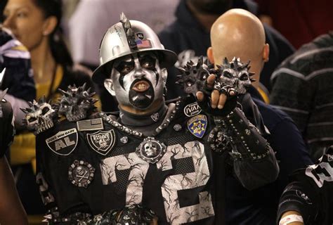 10 Reasons The Raiders Have The Best Fans In The Nfl Oakland Raiders Fans Best Fan Nfl Fans