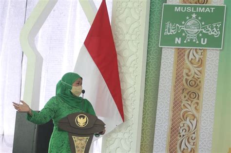 Khofifah Gelar Qiyamul Lail Sambil Berlayar Di Kri Surabaya