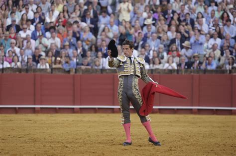 Las imágenes de la corrida de toros del Domingo de Resurrección en la