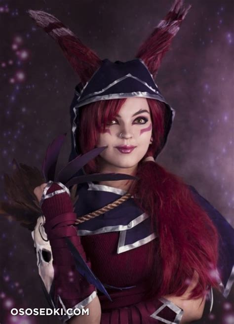 Model Andrasta Andrasta In Cosplay Xayah From League Of Legends