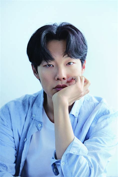 Ryu Jun Yeol Polham Ss ‘22 Korean Photoshoots