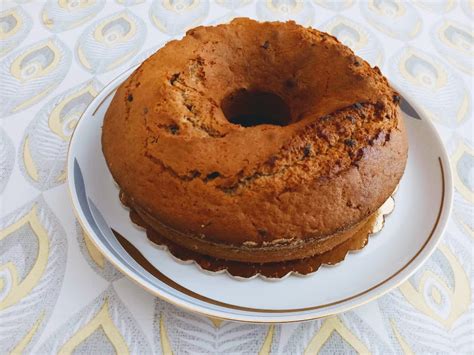 Ciambella al caffè con gocce di cioccolato soffice e golosa