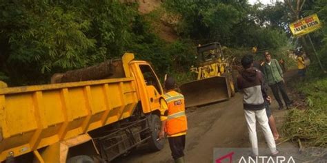 Curah Hujan Tinggi Di Cianjur Bpbd Imbau Warga Waspada Bencana