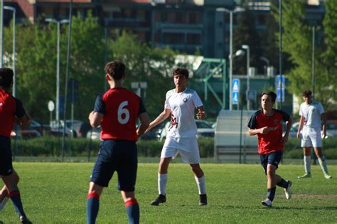 Calcio Giovanile Regionale Perignano Vince A Lamporecchio Doppia