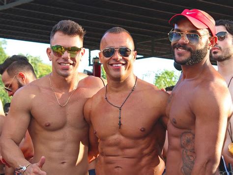 Pictures Of Gay Men Rio Mserlband